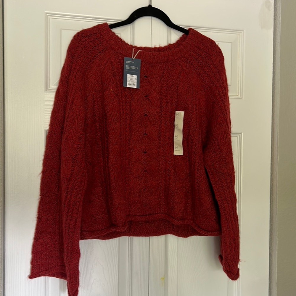 Brand new universal thread sweater